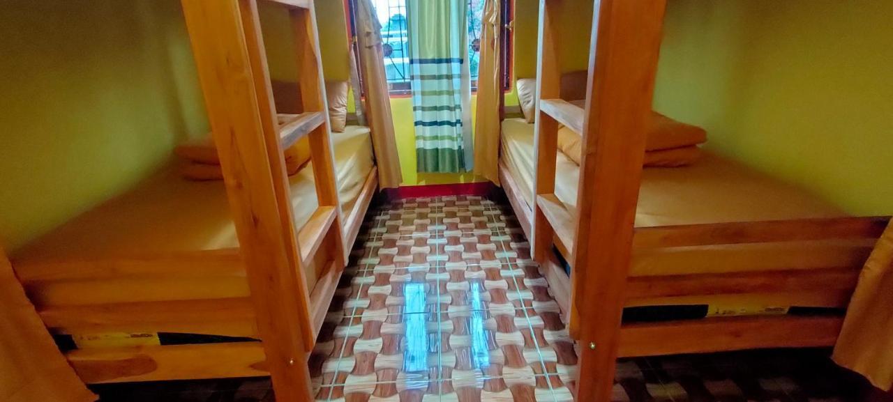 Ruteng Hostel Exterior foto